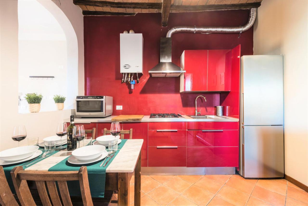Hostly - La Pera Suite Apartment - 2 Bedrooms, Full Center Пиза Экстерьер фото